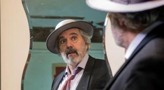 Portekiz'de cumhurbaşkanı adayından sıra dışı vaatler: Herkese Ferrari verilecek musluklardan şarap akacak