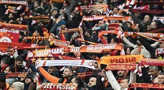 Galatasaray'da istenmeyen adam ilan edilen futbolcuya bir şok daha