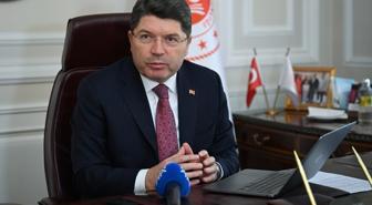 Adalet Bakanı Yılmaz Tunç: Bayrak provokasyonuna ilişkin 14 kişi gözaltına alındı