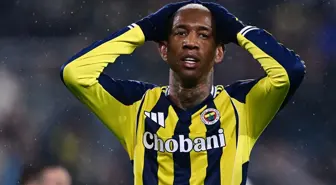 Fenerbahçe, Aston Villa'ya tek golle kaybederek ilk 8 umutlarını mucizelere bıraktı