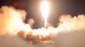 İran, ilk kıtalararası balistik füze denemesini gerçekleştirdi