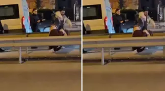 Trafiğin ortasında birbirlerine acımadan vurdular! İşte o anlar