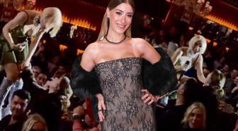 Hazal Kaya konserde Gülşen'in elini öptü, yorum yağmuruna tutuldu