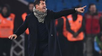 Emre Belözoğlu maç sonu isyan etti: Galatasaray'da olsa kırmızı çıkar mı?