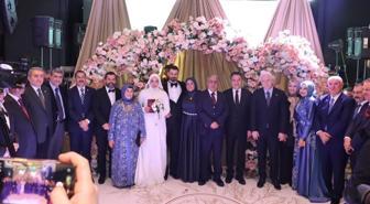 Haberler.com'un mutlu günü! Bilal Teymur ve Betül Kavak dünyaevine girdi