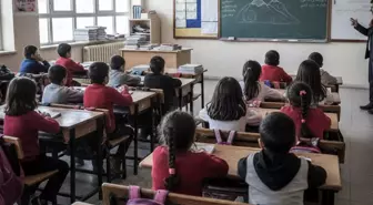 Suriye'de devrim niteliğinde 'Kürtçe' eğitim kararı