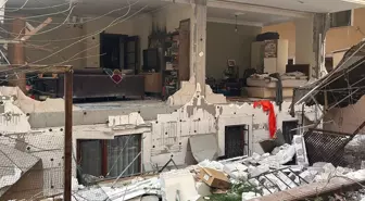 Ataşehir'de doğal gaz patlamasında sokak savaş alanına döndü: 1 yaralı