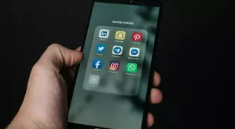 Meclis'ten geçti! Fransa'da 15 yaş altına sosyal medya yasağı