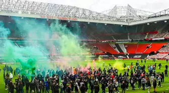 Manchester United'a yıldız isimden çok kötü haber