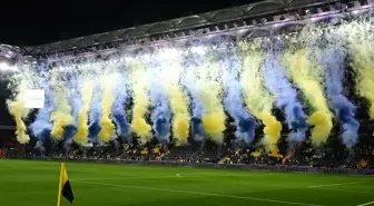 Fenerbahçe'de ayrılık! Çuvalla paraya alınan futbolcu 300 bin euroya gitti
