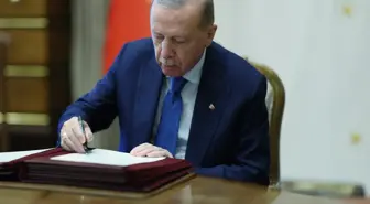 Cumhurbaşkanı Erdoğan'dan çifte görev! Hasan Suver, hem başdanışman hem bakan yardımcısı oldu