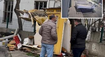 Tekirdağ'da kamyonet taksi durağına daldı, olay yerini terk etti: O anlar kamerada