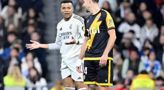 Santiago Bernabeu'da 90+10'da inanılmaz son: 2 kırmızı kart, penaltı ve gol