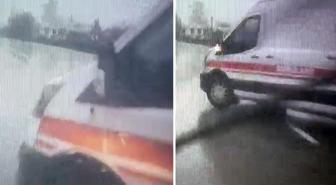 Ambulans ile servis minibüsünün çarpıştığı kaza kamerada