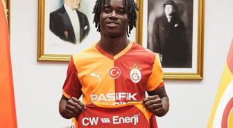 Galatasaray'da Renato Nhaga'nın transferiyle bir ilk gerçekleşti