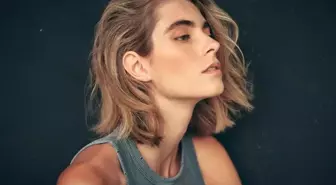 Genç manken evinde ölü bulundu