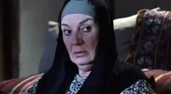 Usta oyuncu Nevin Efe hayatını kaybetti