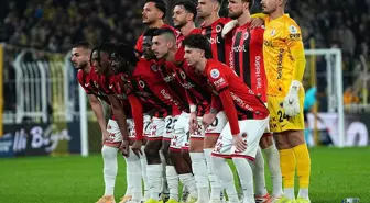 Kadıköy'de inanılmaz anlar! Tüm stat ayakta alkışladı