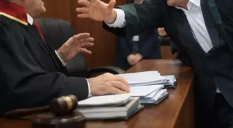 Avukat da bunu yaparsa! Hakime saldırdı hemen gözaltına alındı