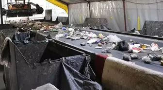 Çöp ayrıştırma bandında yeni doğmuş bebek cesedi bulundu