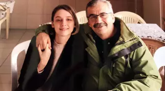 Sırrı Süreyya Önder'in Kızından Çağrı: Vereceğim mail adresine babamla ilgili anınızı yazar mısınız?