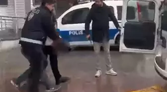 'Birini bıçaklamam lazım' diyerek evden çıktı, genç kızın kabusu oldu