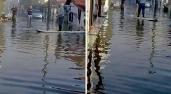 Göle dönen yolda kano ile ilerledi