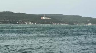 Çanakkale Boğazı fırtına nedeniyle çift yönlü ulaşıma kapatıldı