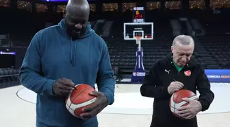 Cumhurbaşkanı Erdoğan ile basketbol oynayan Shaquille O'Neal, Türk bayraklı şapka ile video paylaştı