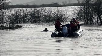 Manisa'da gölet kenarında kaybolan genç aranıyor