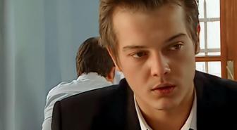 Arda Kural sevgilisiyle paylaştığı fotoğrafta son haliyle dikkat çekti