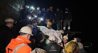 Çizmeleriyle morga kaldırılan madencinin cenazesi yürek burktu