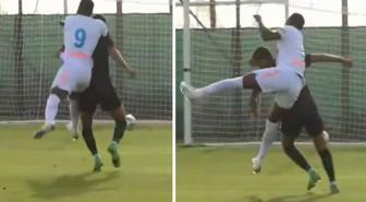 Uslanmıyor! Jhon Duran, Zenit'teki ilk maçında rakip futbolcuya tokat attı