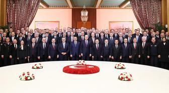 İşte tarihi rapora 'hayır' diyen ve çekimser oy kullanan isimler