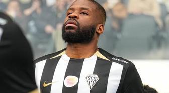 Galatasaray'dan savunmaya büyük sürpriz