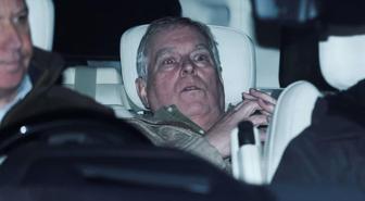 İngiltere'de gözaltına alınan eski Prens Andrew serbest bırakıldı