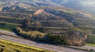 İzmir İstanbul otoyolunda korkutan heyelan