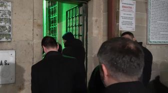 Ramazanın uğrak noktasında maddiyat tartışması: Abdest almak için para isteniyor