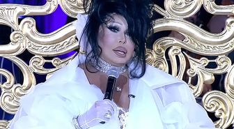 Diva Bülent Ersoy, iftar davetine katıldığı elbiseyle dikkat çekti