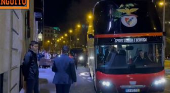 Cezalı Mourinho maçı bakın nereden izledi