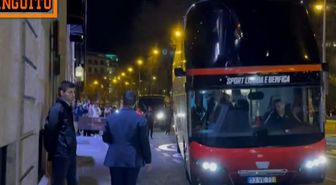 Cezalı Mourinho maçı bakın nereden izledi