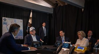 Trump İran saldırısını komuta merkezinden anbean takip etti