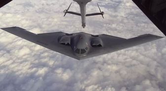 ABD 'görünmez' kozunu sahaya sürdü! B-2 hayalet bombardıman uçakları İran'ın balistik füze stoğunu vurdu