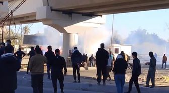 Irak da karıştı! Şiiler Yeşil Bölge'ye akın etti, polis sert müdahale etti