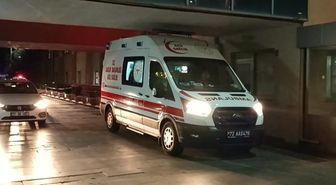 Annesini aldattığını iddia ettiği babasını öldürdü