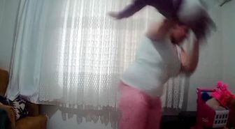 1 yaşındaki bebeğine şiddet uygulayan anneye 6 yıl hapis