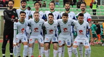 Hakem kararlarına isyan edip apar topar ligden çekildiler