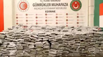 Ticaret Bakanlığı Gümrükler Muhafaza ekiplerinden zehir tacirlerine ağır darbe: 1 ton 413 kilo esrar ele geçirildi