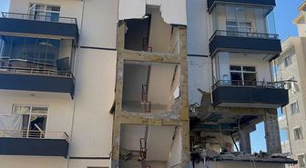 Niğde'de 16 kişinin yaralandığı patlama, binada büyük hasara yol açtı