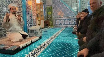 İmamın cemaate telefon tepkisi: Kimisinde 'Bartın çiftetellisi', kimisinde 'Azdavaylı Safiye' çalıyor
